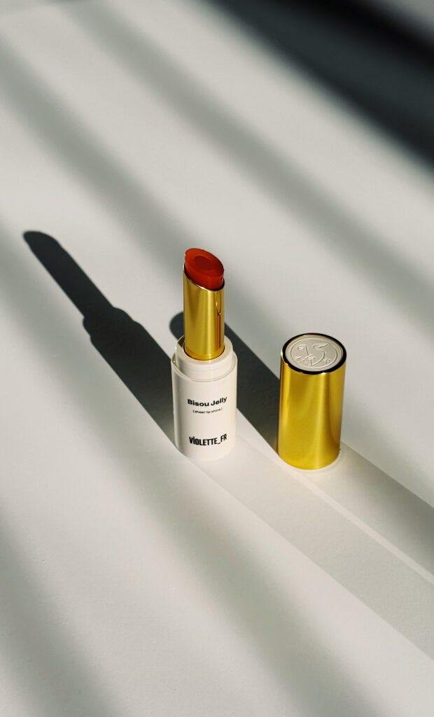 Best of French beauty by a French influencer: favorite French skincare pharmacy and French luxury products chanel julia comil fashion influencer L'Occitane, La Roche Posay, Caudalie, Chanel, Dior, Kerastase