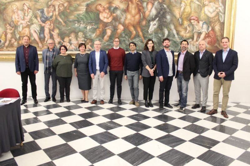 No alternative text description for this image No alternative text description for this image