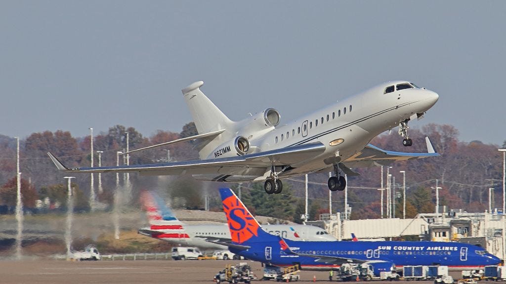 Dassault Falcon 7X (N621MM) - November 17, 2018, Nashville, TN -- Taylor Swift's Falcon 7X is departing on runway 20R. Dassault Falcon 7X (N621MM) - November 17, 2018, Nashville, TN -- Taylor Swift's Falcon 7X is departing on runway 20R.
