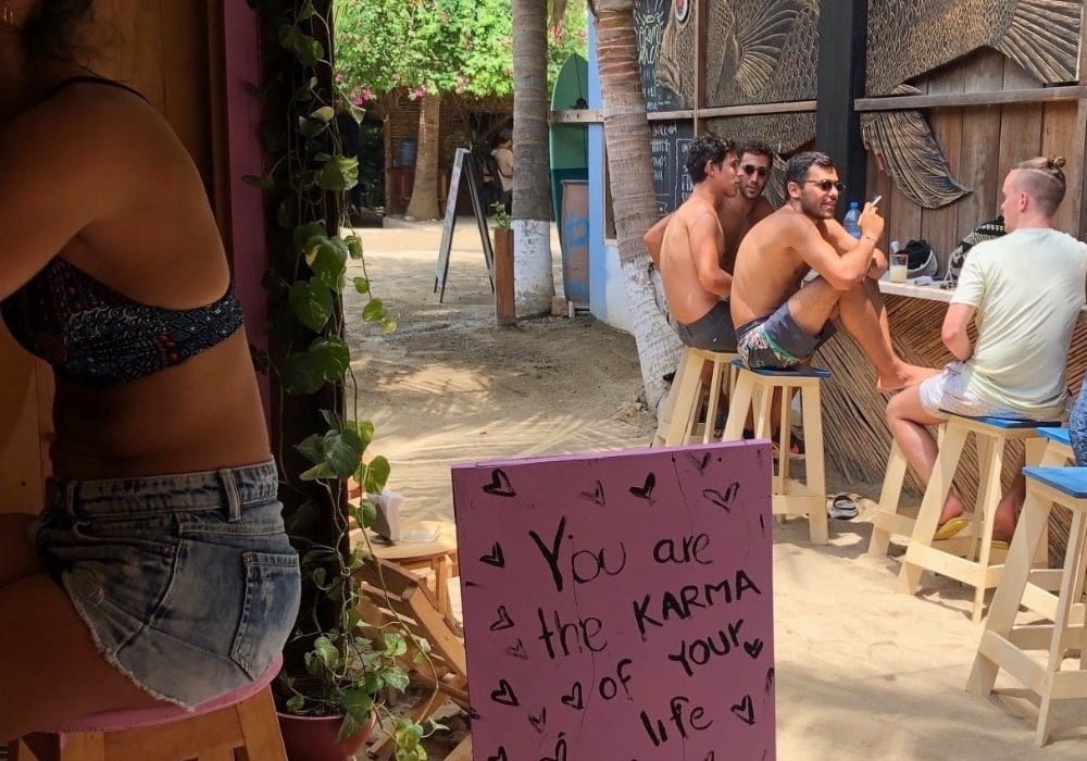 Lunch scene in Puerto Escondido, Oaxaca representing a high vibration environment