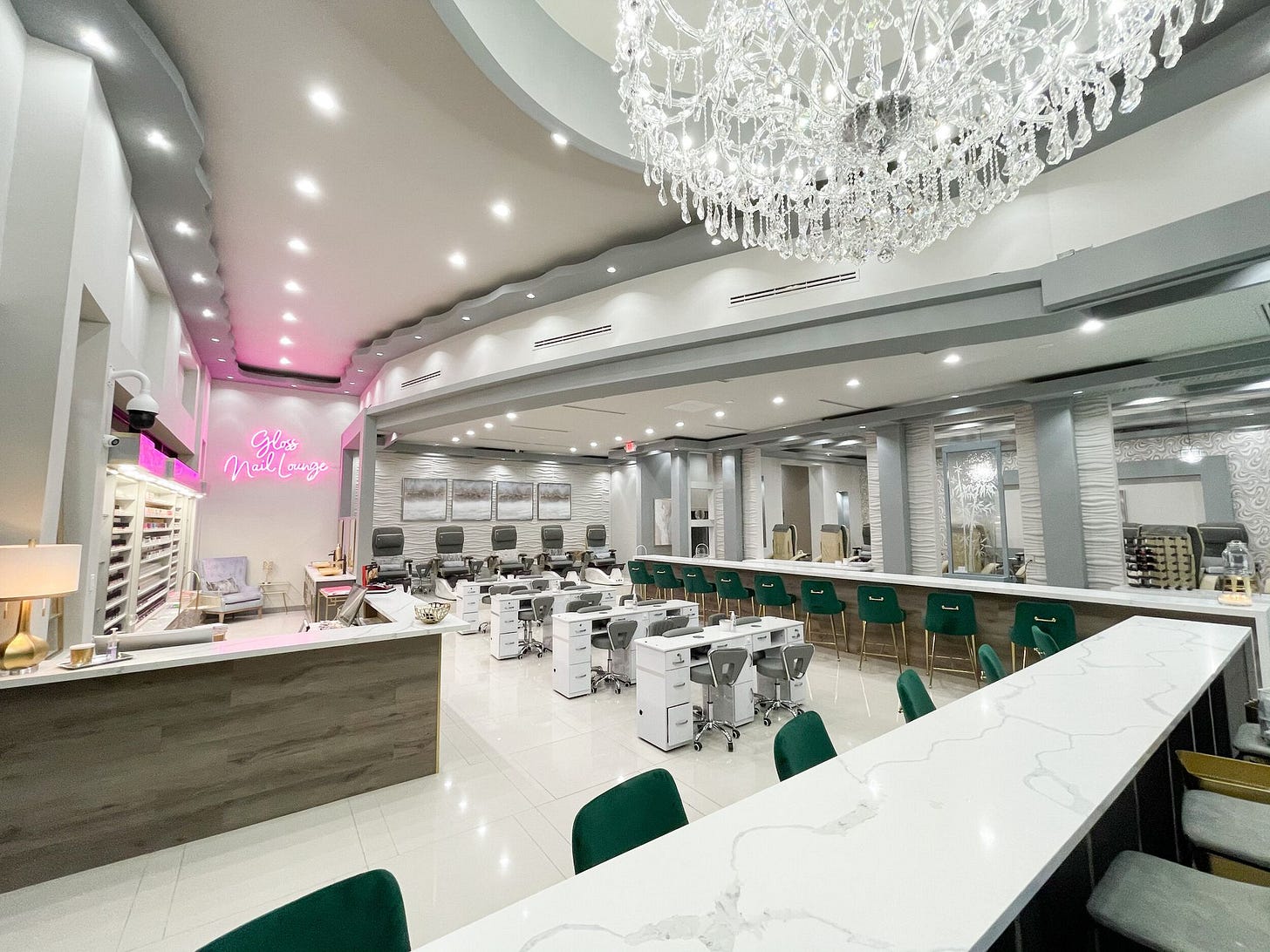 5 of Houston's best nail salons/techs according to our followers 5 of Houston's best nail salons/techs according to our followers