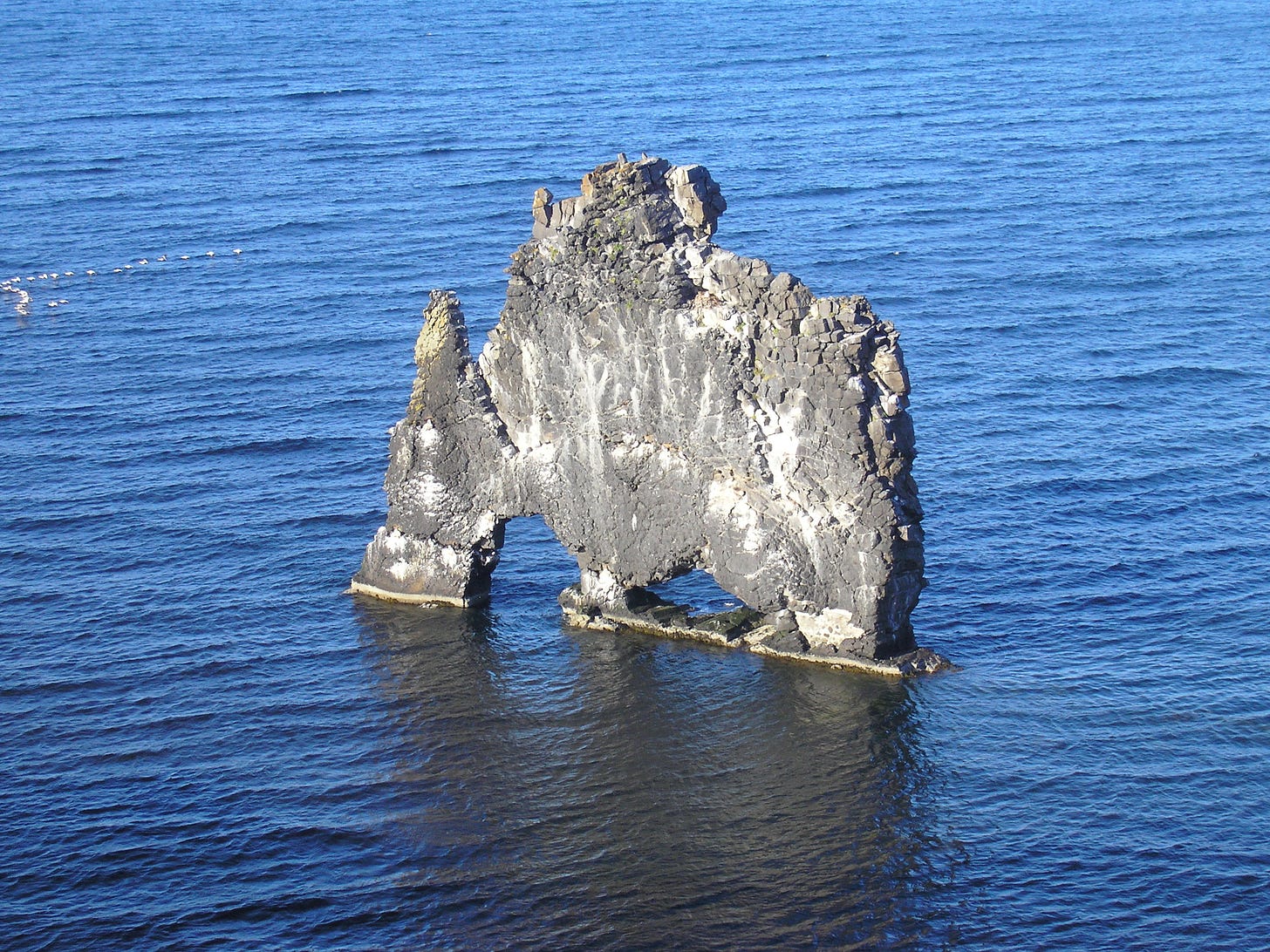 Hvítserkur - Wikipedia