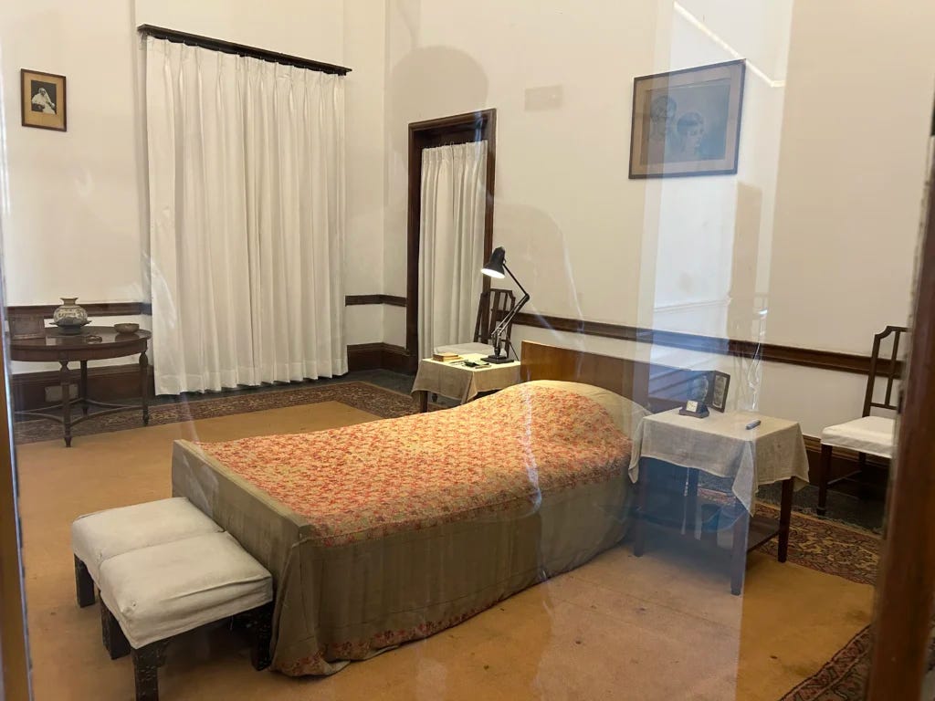 the bed where Nehru died the bed where Nehru died