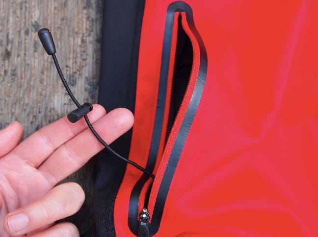 Sugoi firewall pocket