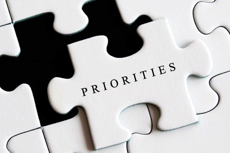 How To Clearly Define Your Priorities In Life | Clever Girl Finance