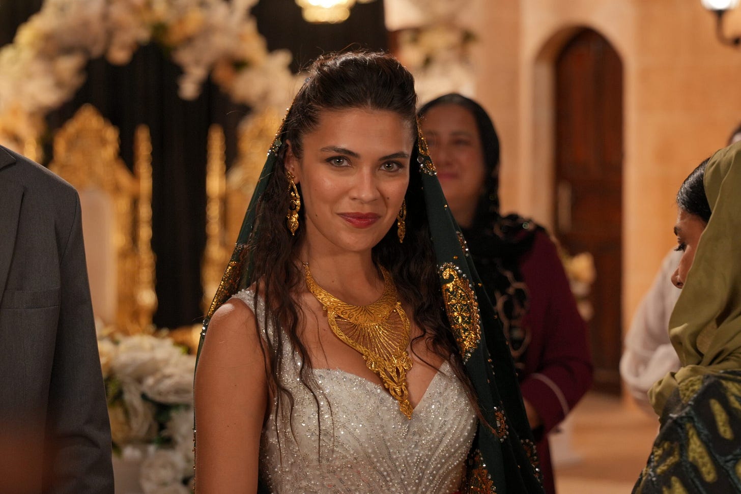 Halef dizisinde Yıldız karakterinin düğün sahnesinden kare