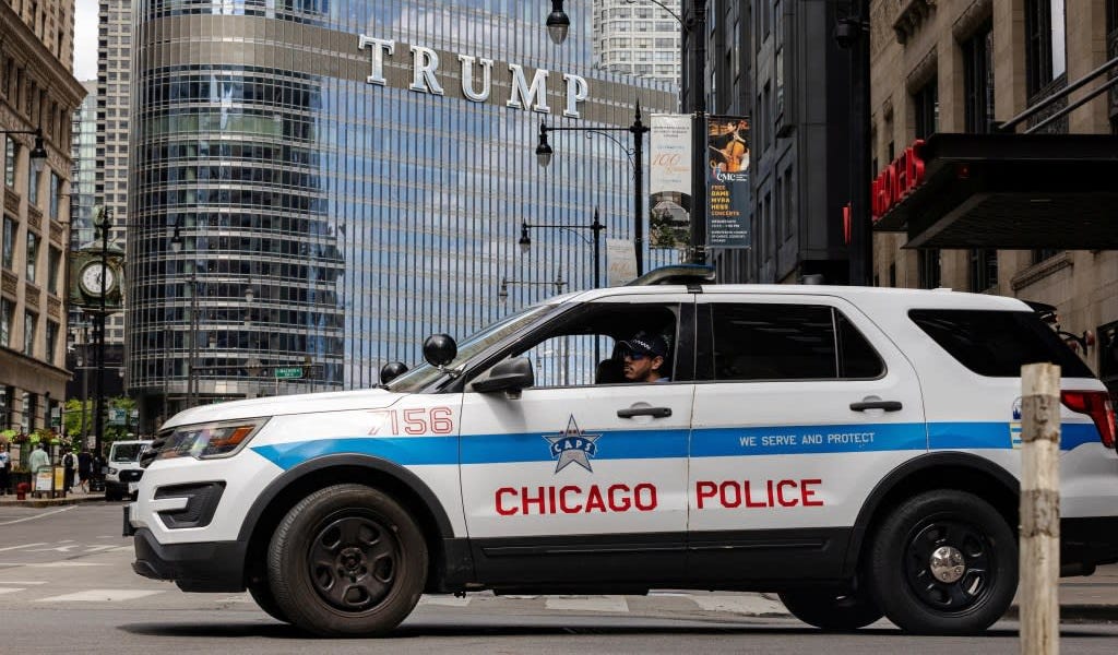 Pritzker&rsquo;s &ldquo;Red-State Crime&rdquo; Claim Is a Red Herring