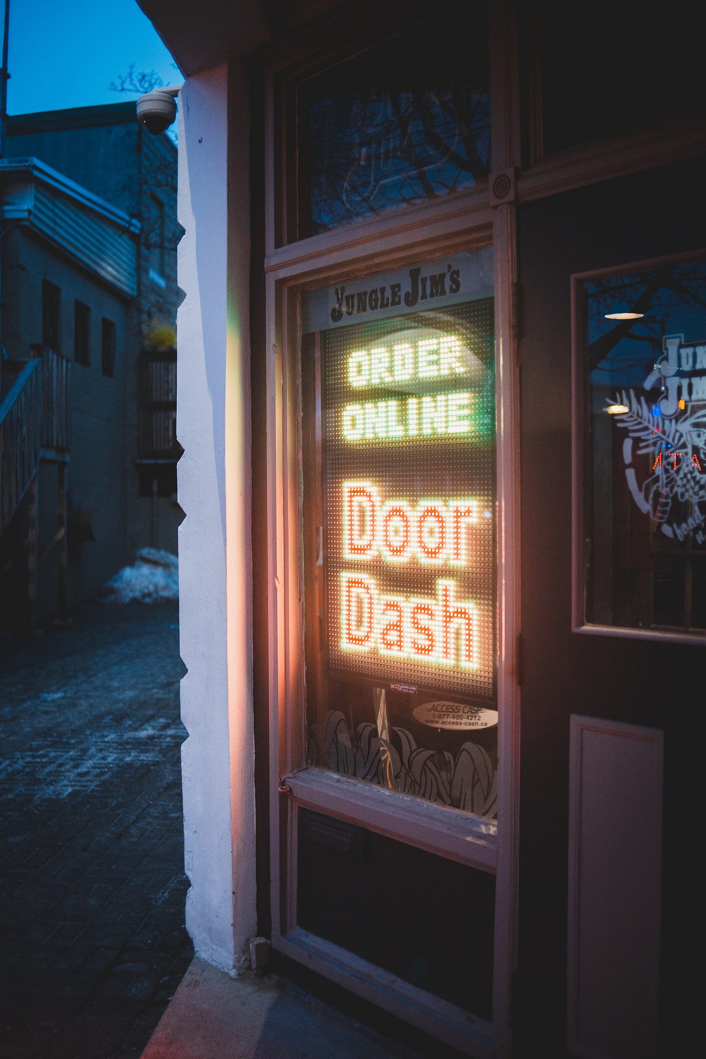 #7 How DoorDash maintains models accuracy through a monitoring system. #7 How DoorDash maintains models accuracy through a monitoring system.
