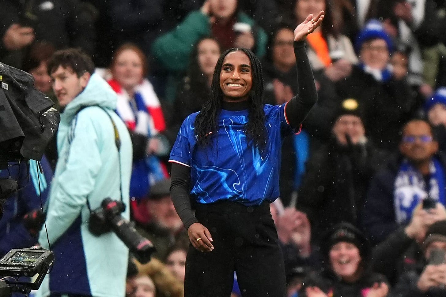 Chelsea break women's world transfer record to sign US star Naomi Girma |  The Independent