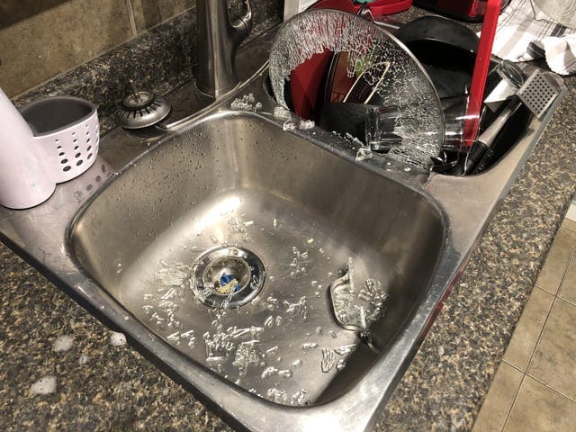 r/Wellthatsucks - Hand washing dishes because dishwasher is broken. This happened just as I finished. r/Wellthatsucks - Hand washing dishes because dishwasher is broken. This happened just as I finished.