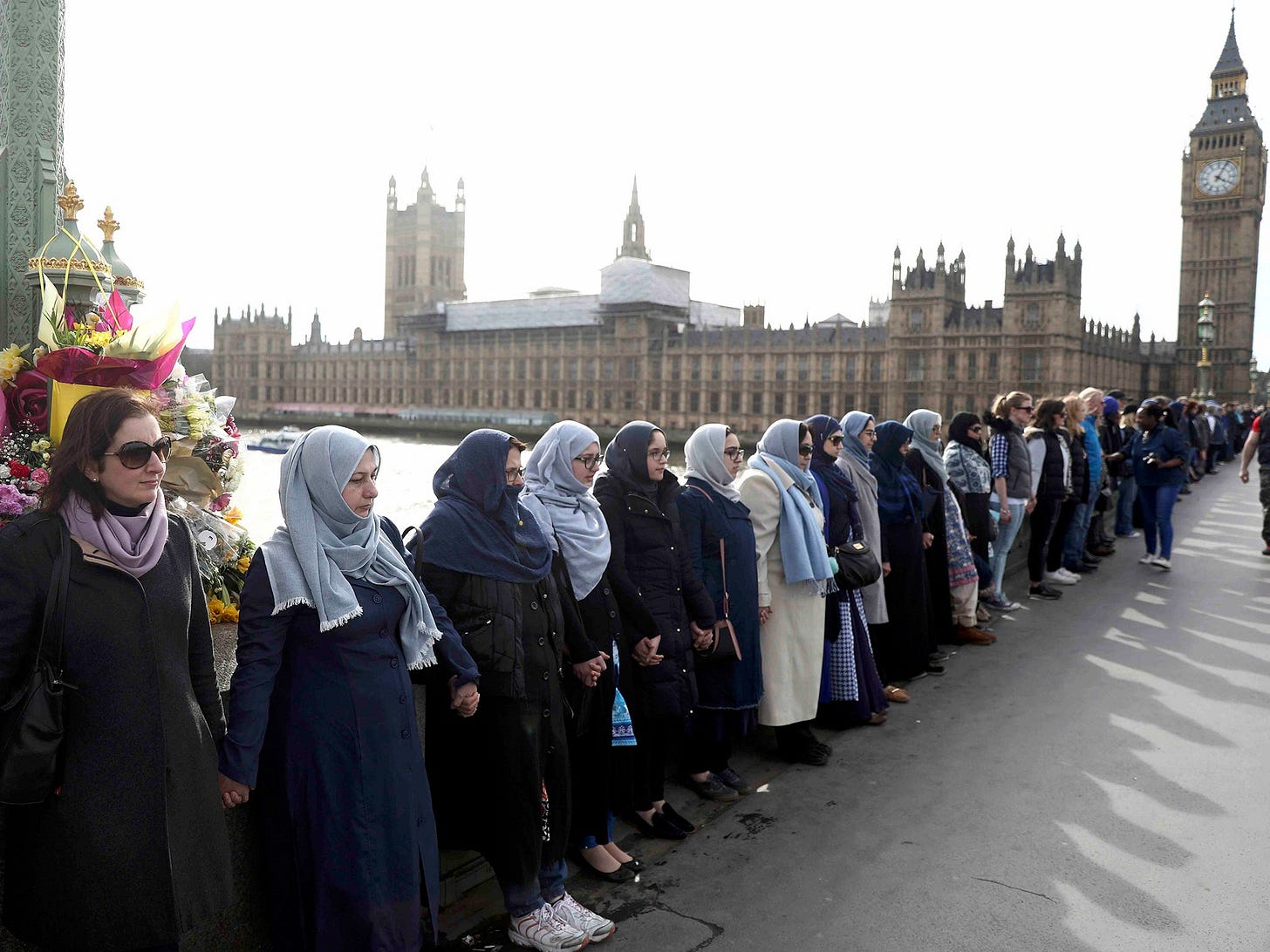 Muslim women stand 'in solidarity' with London terror attack victims on  Westminster Bridge | The Independent | The Independent