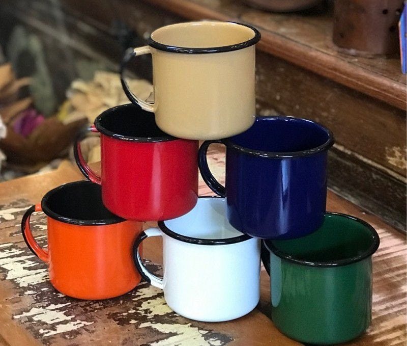 Caneca Esmaltada G - Empório Maria Mineira - Um pedacinho de Minas na sua  casa.