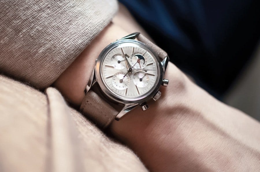 Universal-Genève-222100-Tri-Compax-Linen-Dial