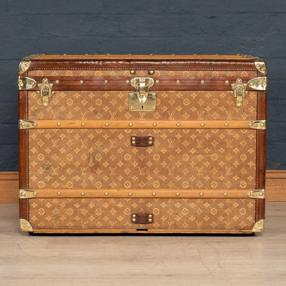 A Louis Vuitton hat trunk in woven monogram canvas, France, circa 1896 — Alessio Lorenzi A Louis Vuitton hat trunk in woven monogram canvas, France, circa 1896 — Alessio Lorenzi