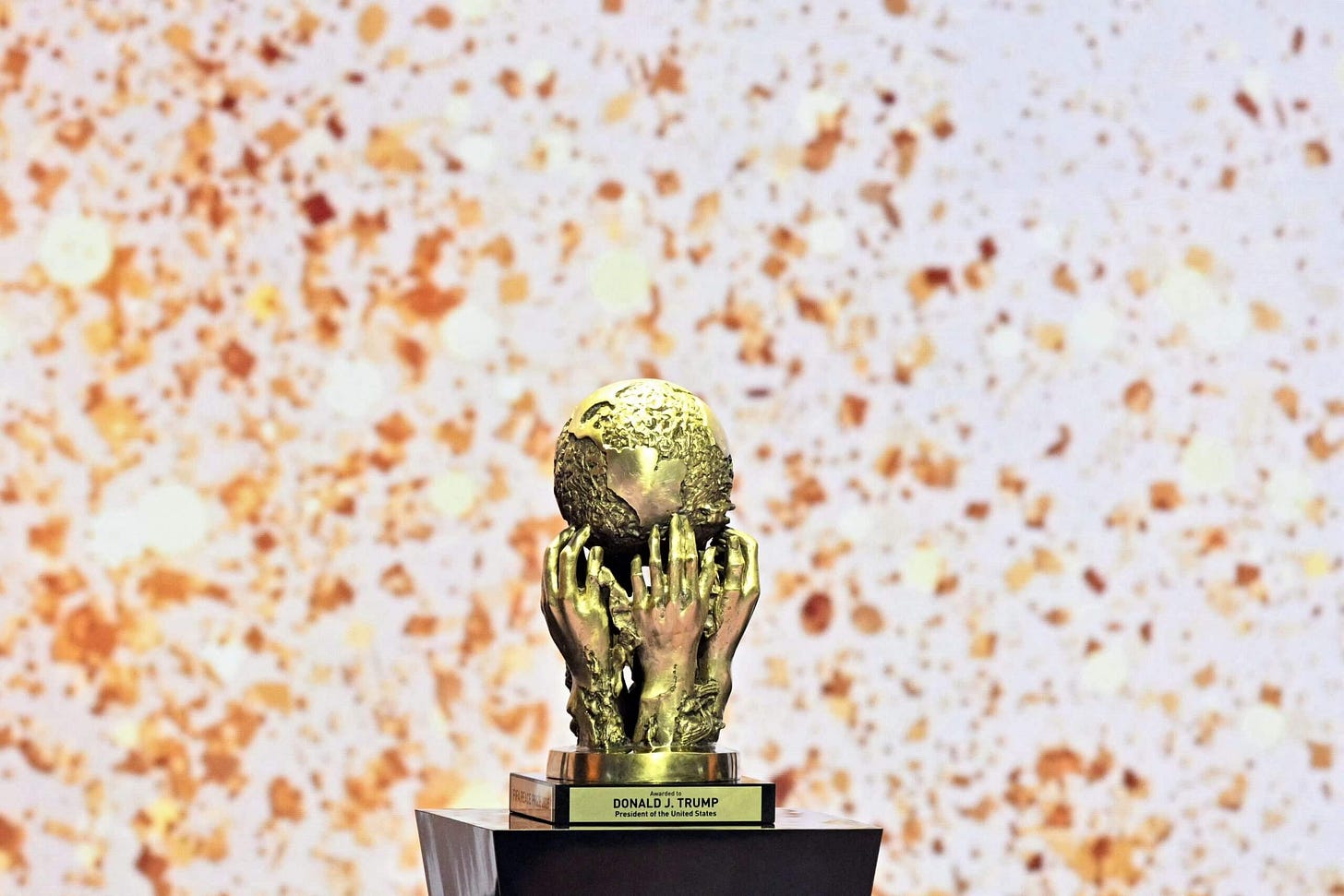 trump vaporized by thanos