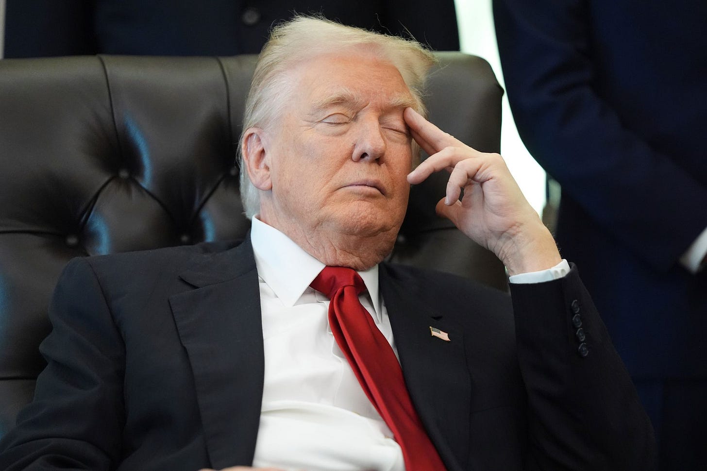 Dozy Donald' allegations reappear after president closes eyes during Dr. Oz  speech | The Independent