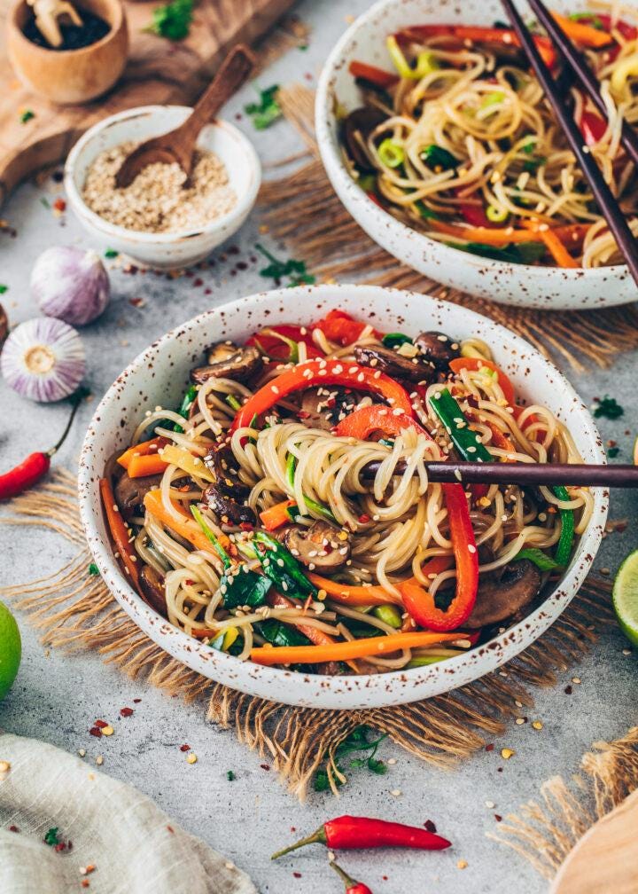Vegan Japchae (Korean Glass Noodle Stir-fry) - Bianca Zapatka | Recipes