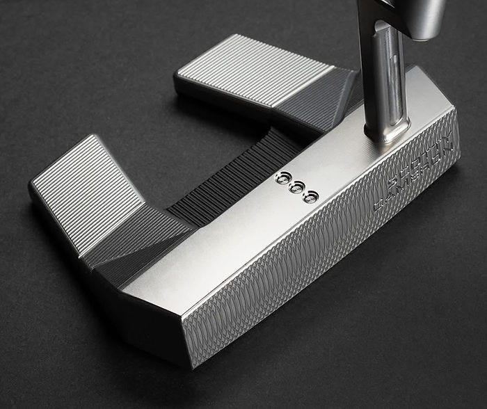 Will the new Phantoms feature perpendicular alignment?  Picture from Instagram.