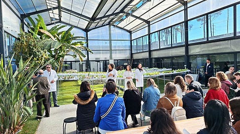 Gróðurhúsið í Atlantica skólanum. Gróðurhúsið í Atlantica skólanum.