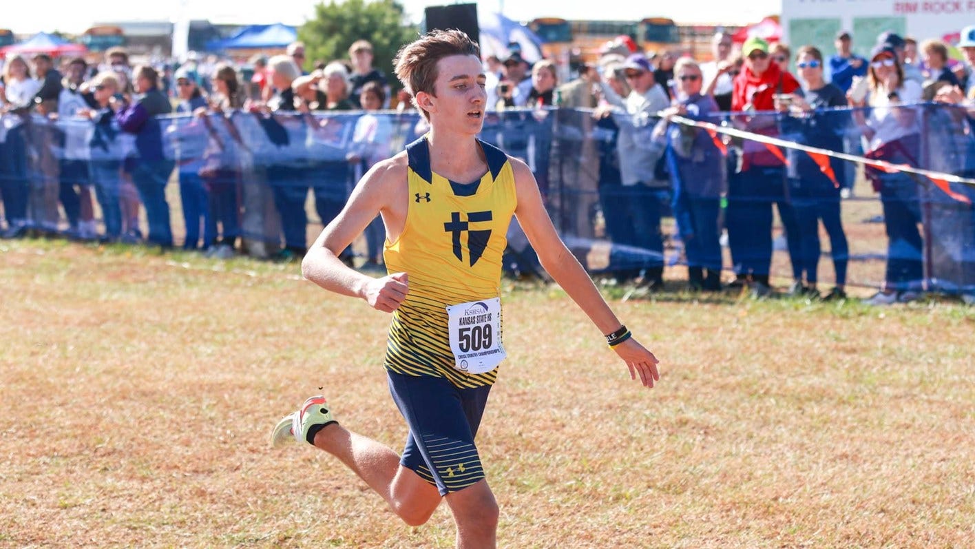 Aquinas' King earns his crown, even as Blue Valley Southwest boys dethrone  reigning 8-time 5A champ Saints - Kansas State High School Activities  Association