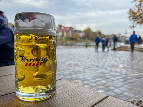 Historisches Wurstkuchl, Steinerne Brucke, and the Regensburger Dom. 
