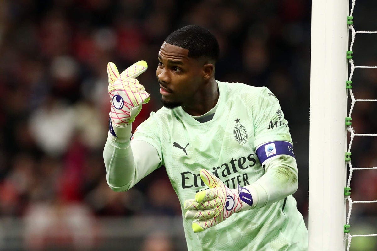 Milan goalkeeper Mike Maignan leaves hospital following head collision -  The Athletic