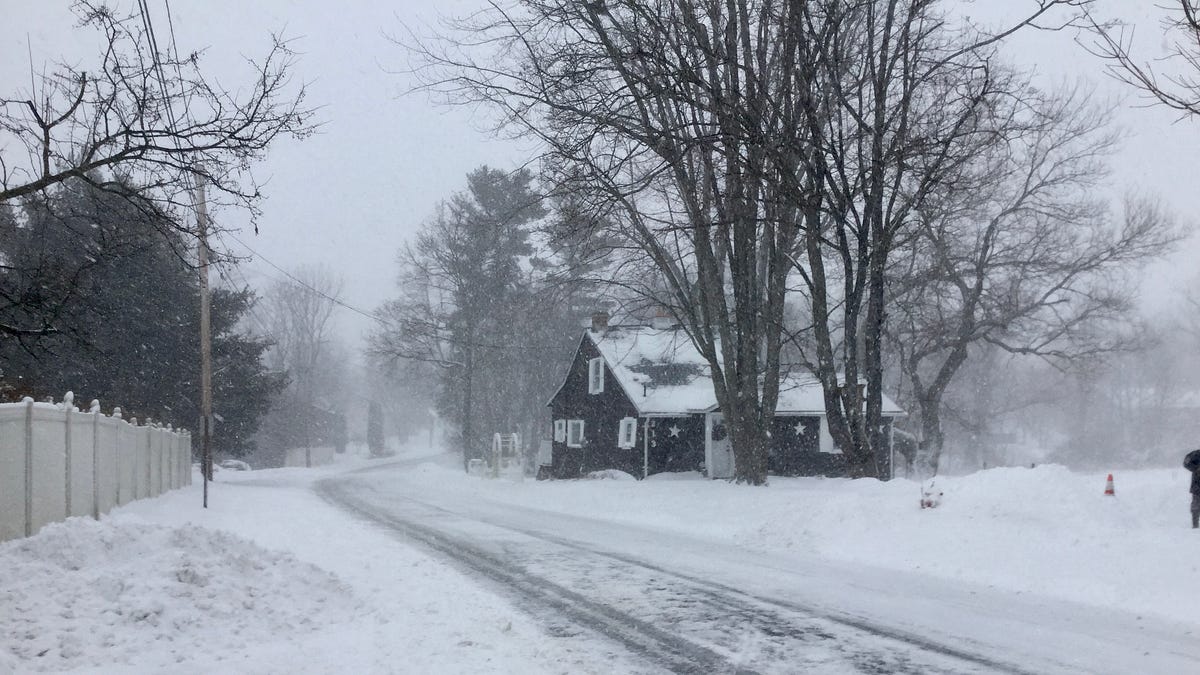 Update on heavy snow Friday night - by Ben Noll