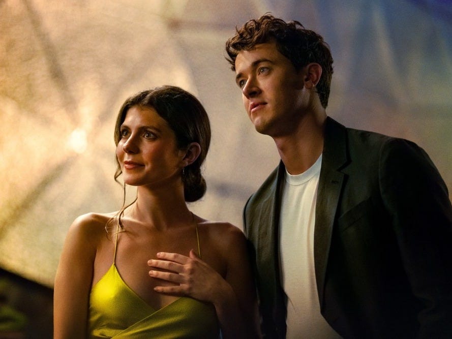 People We Meet on Vacation Trailer: Tom Blyth in Netflix Movie