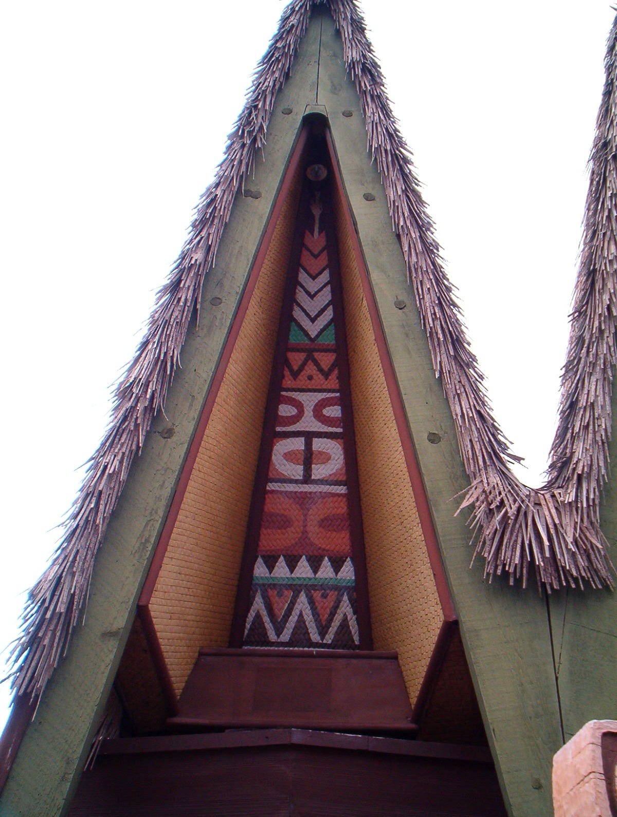Roof detail at the Sunshine Tree Terrace in Adventureland. Image: Steven Miller via Wikimedia Commons Roof detail at the Sunshine Tree Terrace in Adventureland. Image: Steven Miller via Wikimedia Commons
