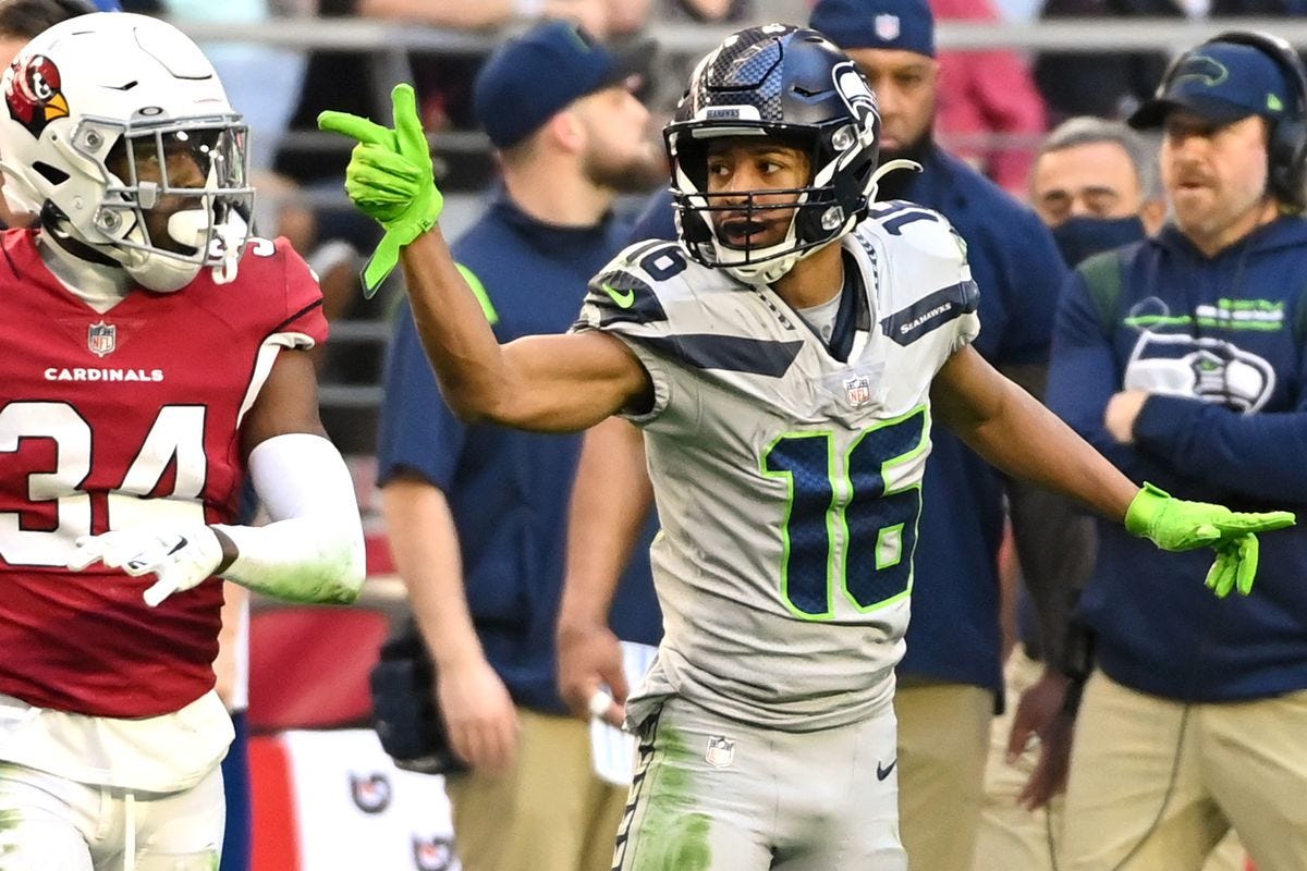Report: Seahawks open to trading Tyler Lockett, as signs point to Seattle  blowing it all up - Field Gulls