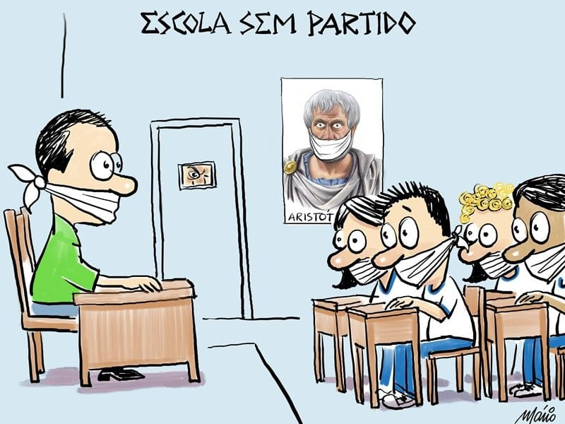 Pode ser uma imagem de uma ou mais pessoas, hospital e a texto