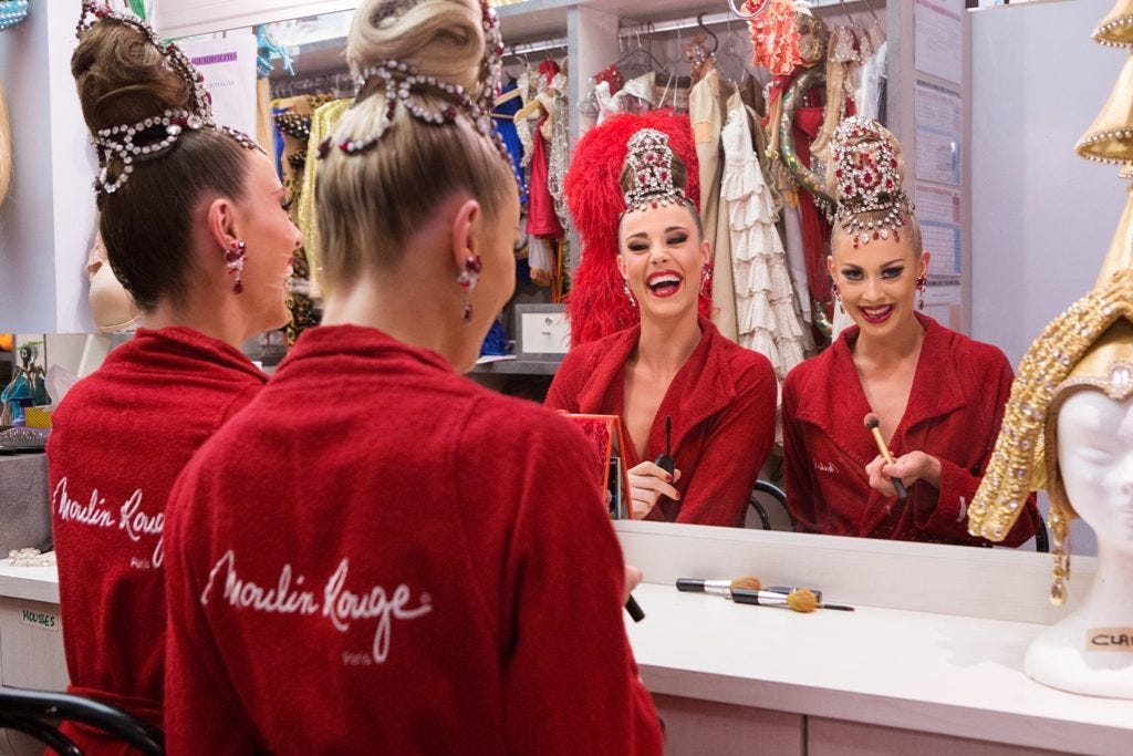 Makeup time for Claudine and Isabelle ®Moulin Rouge-« S.Wells