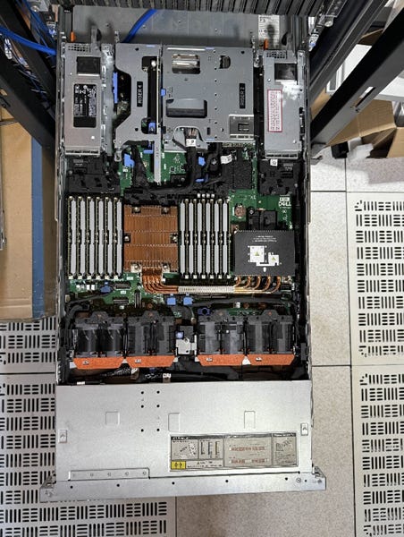 AMD's EPYC 9355P: Inside a 32 Core Zen 5 Server Chip