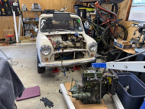 Collection of pictures of the engine in situ