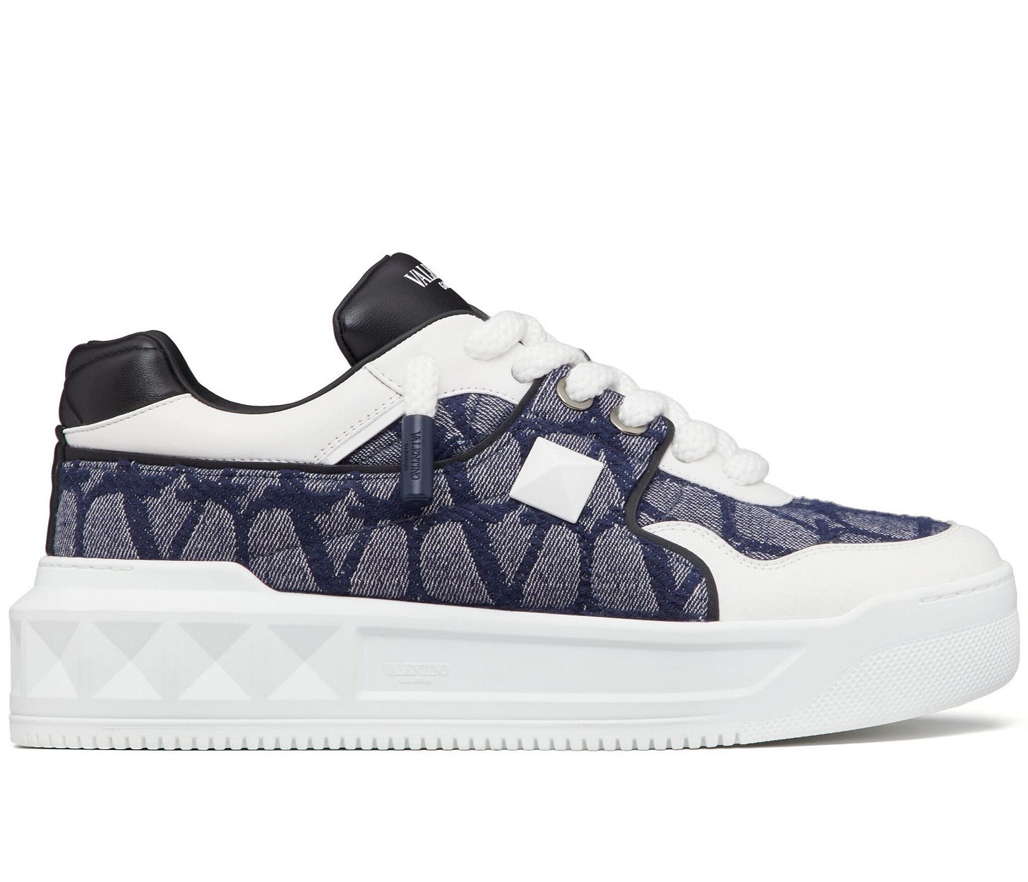 Valentino Garavani One Stud XL Toile Iconographe sneakers