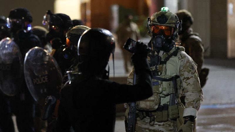 National Guard troops