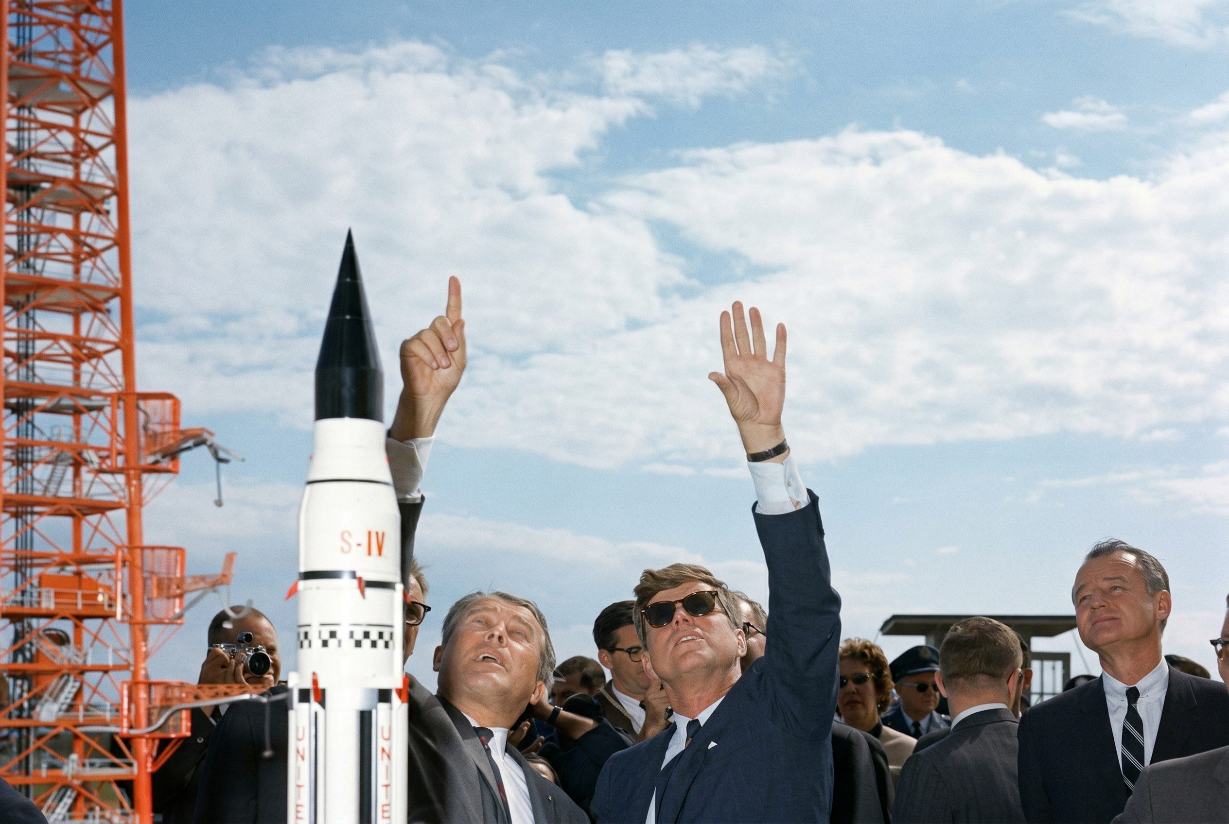 We Choose to Go (Back) to Moon