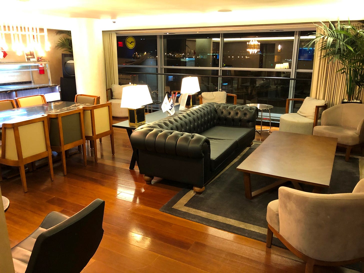 Washington IAD Turkish Airlines lounge