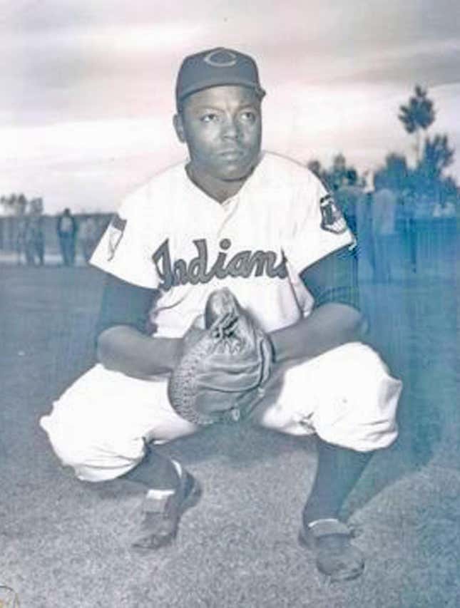 From Mays to Aaron to Banks, the first 42 Black players to follow Jackie  Robinson's lead