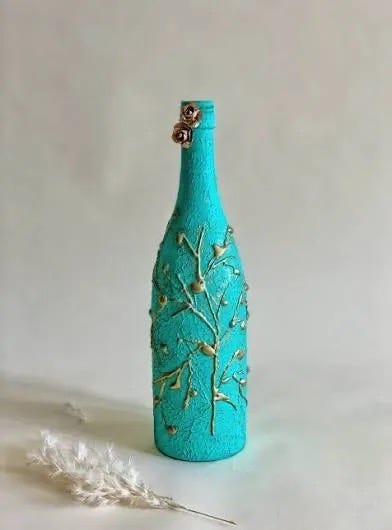 Bottling Up Moments: Beauty in Perspective