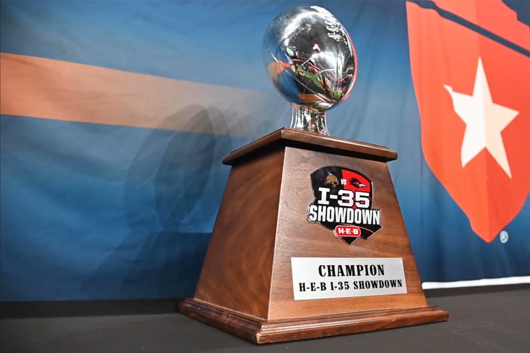 I-35 Showdown Rivalry Trophy