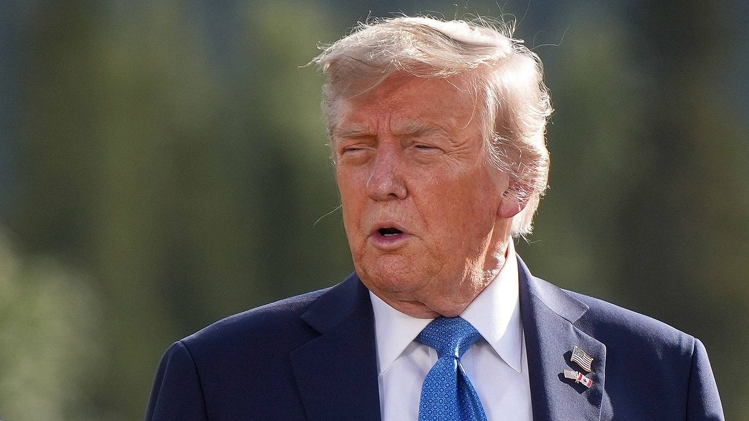 June 16, 2025, Kananaskis, Ab, CANADA: Prime Minister Mark Carney, from left to right, US President Donald Trump and British Prime Minister Keir Starmer pose for the family photograph during the G7 Summit in Kananaskis, Alta., Monday, June 16, 2025. Kananaskis CANADA PUBLICATIONxINxGERxSUIxAUTxONLY - ZUMAc35_ 20250616_zaf_c35_256 Copyright: xDarrylxDyckx June 16, 2025, Kananaskis, Ab, CANADA: Prime Minister Mark Carney, from left to right, US President Donald Trump and British Prime Minister Keir Starmer pose for the family photograph during the G7 Summit in Kananaskis, Alta., Monday, June 16, 2025. Kananaskis CANADA PUBLICATIONxINxGERxSUIxAUTxONLY - ZUMAc35_ 20250616_zaf_c35_256 Copyright: xDarrylxDyckx
