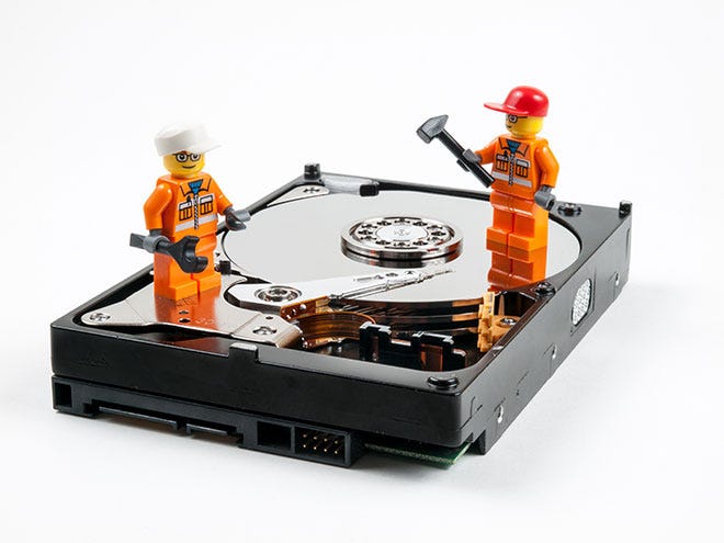 Il ciclo di vita di un dispositivo informatico: ottimizzazione e manutenzione Il ciclo di vita di un dispositivo informatico: ottimizzazione e manutenzione