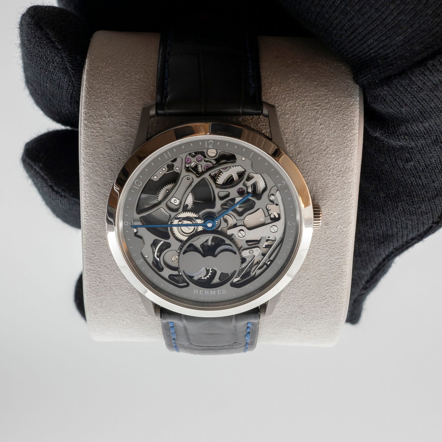 2022 Hermès Slim Squelete Lune 053606WW00 Listing Image 5