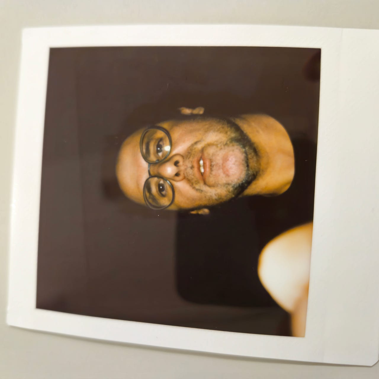 os rapazes também choram