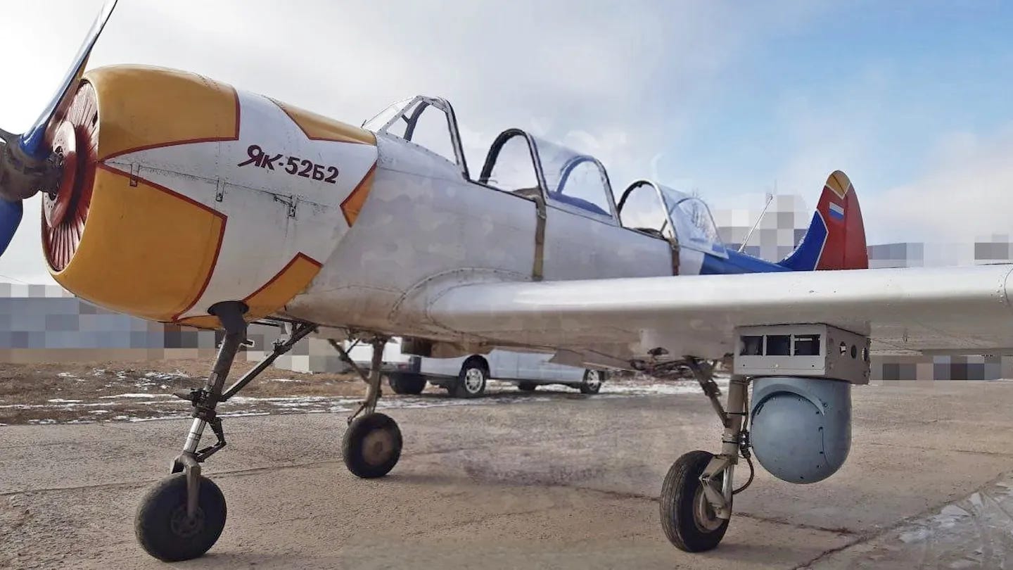 Yak-52B2.jpg