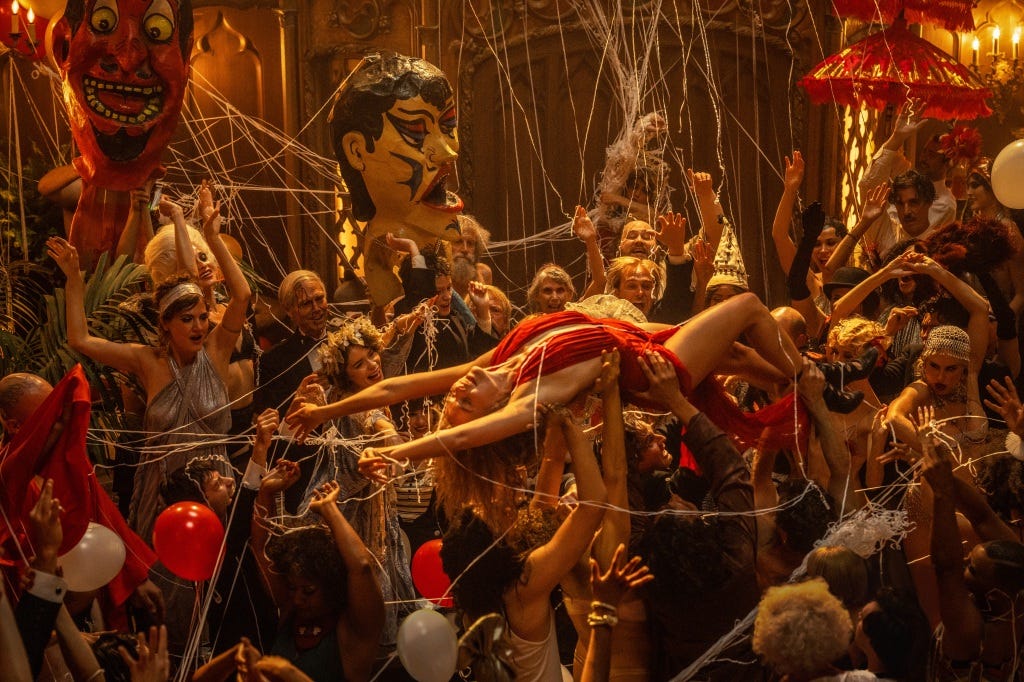 Babylon' Trailers: “Naughty” & “Nice” Brad Pitt, Margot Robbie, Damian Chazelle – Deadline Babylon' Trailers: “Naughty” & “Nice” Brad Pitt, Margot Robbie, Damian Chazelle – Deadline