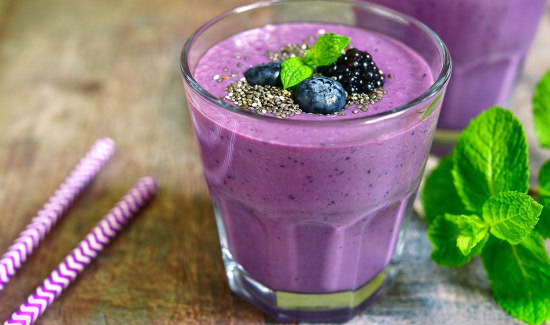 Creamy Berry Greek Yogurt Smoothie