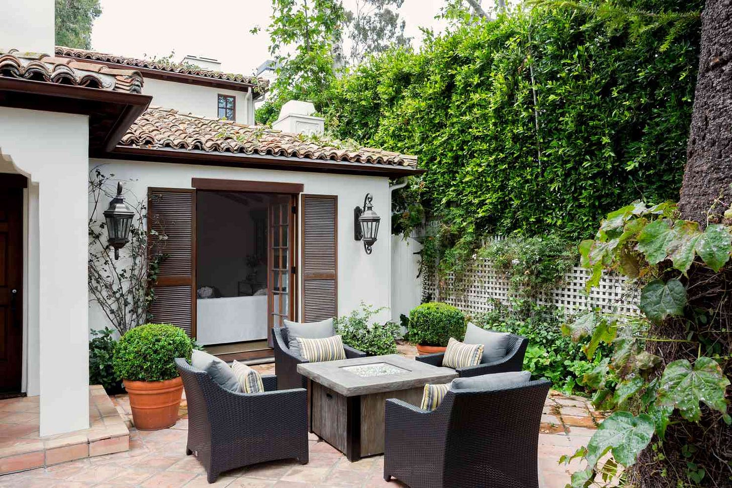 10 Spanish-Style Homes That Are Warm and Inviting
