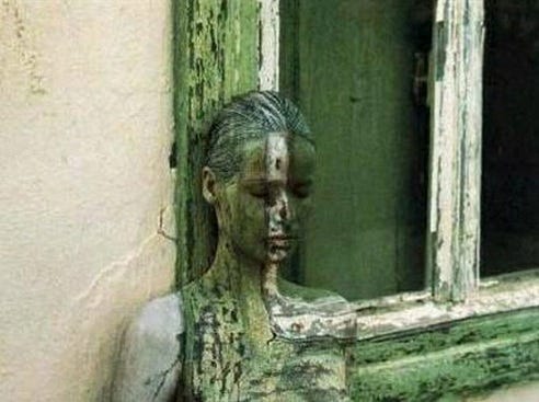 Hiding in Plain Sight – thelifeididntchoose